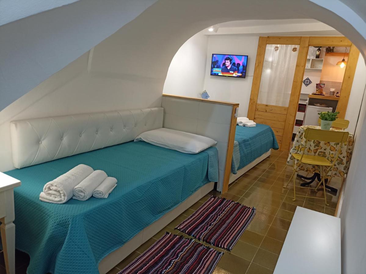 Villa Centro Urbano à Naples Extérieur photo